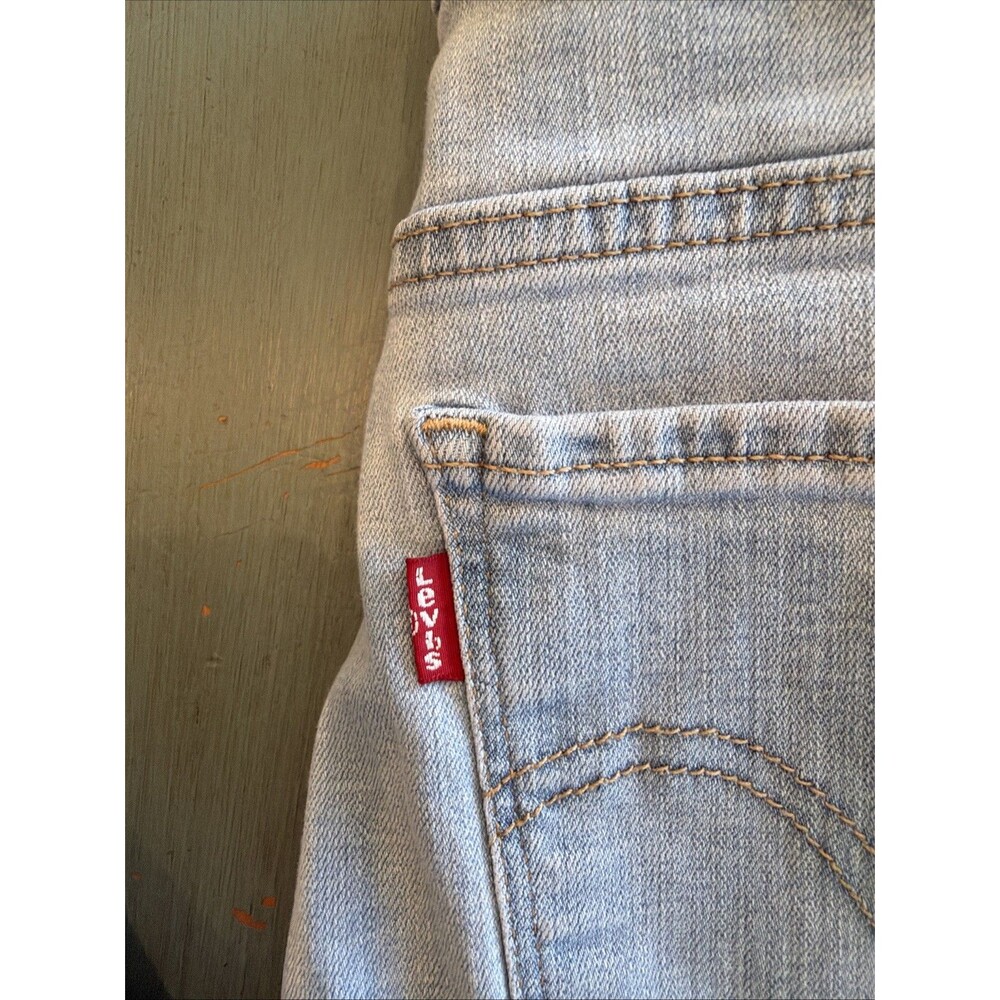 Levi’s Women’s Size 10 Classic Straight Light Wash Jeans W30 L30 - Picture 9 of 11